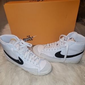 W Nike Blazer Mid